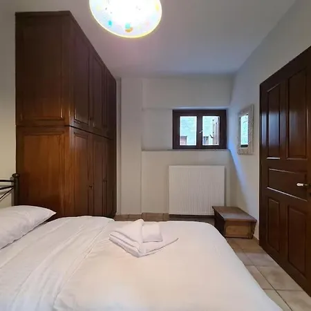 Livadi Escape αραχωβα Arájova